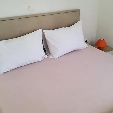 Inviting 7 Sleeps 4 Guests * スプリト
